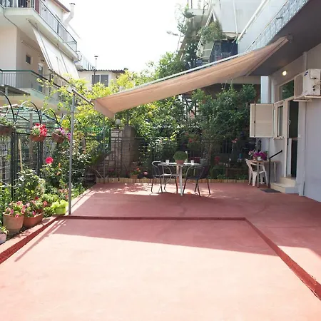 Dina's Cozy Kalamata