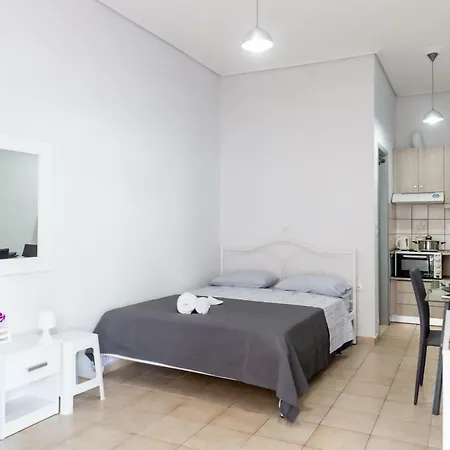 Dina's Cozy Apartamento Kalamata